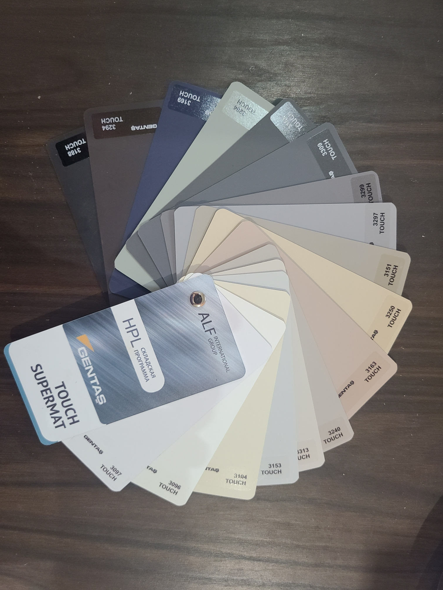 образцы GENTAS TOUCH SUPERMAT